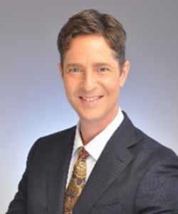 取締役 Stephen Courtney